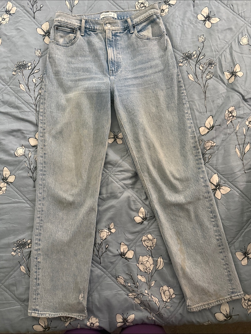 Abercrombie & Fitch Light Wash Straight Leg Jeans